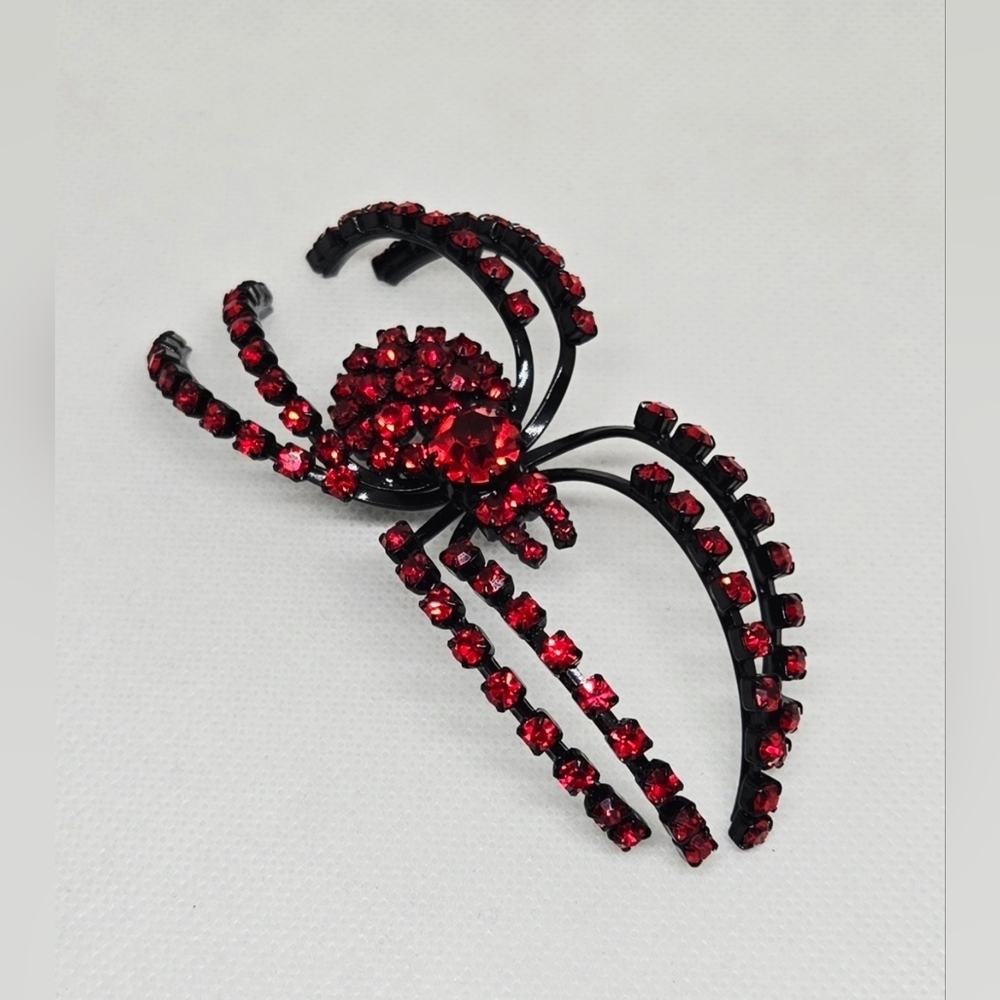 Large Red Rhinestone Spider Brooch Black Tone Gothic Halloween Pin 4 Inch